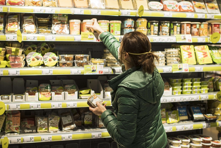 Supermercati e farmacie frenano. Anche loro sentono la crisi