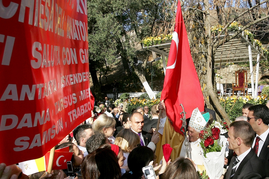 Benedetto XVI a Efeso nel 2006