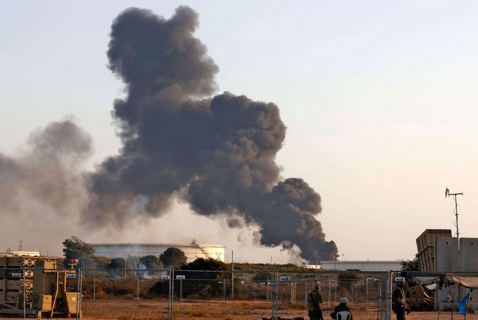 Razzi Anche Su Tel Aviv, Raid Contro Gaza. Ormai è Guerra