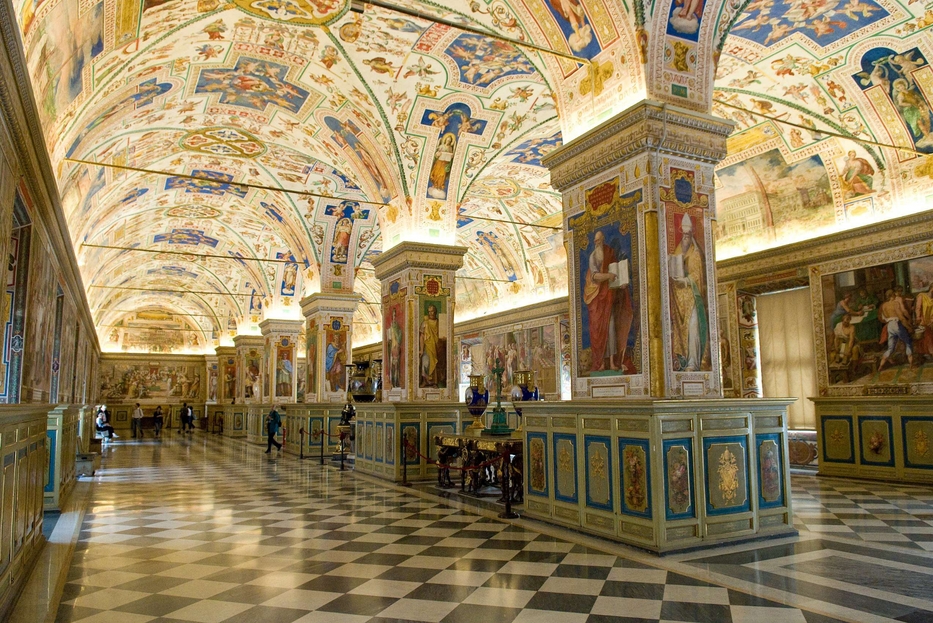 Umanesimo. I Codici Greci Di Niccolò V, Un Ponte Di Libri Tra Roma E ...