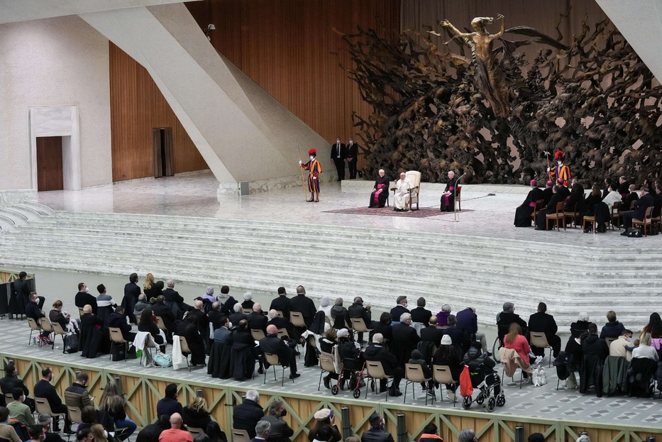 Il Papa: «Il lavoro è spesso ostaggio dell'ingiustizia sociale»