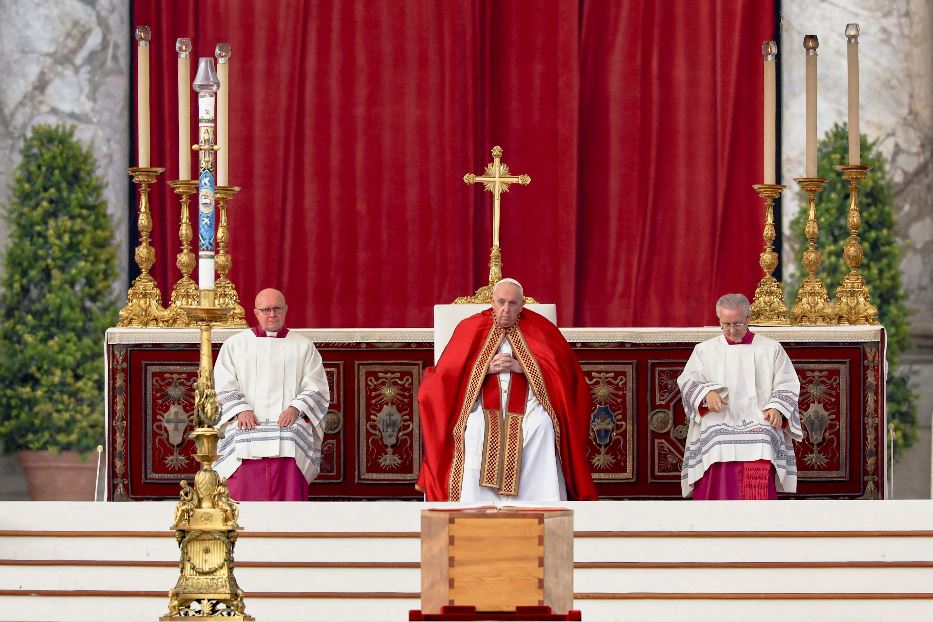 Il Giorno Del Funerale: «Grazie Benedetto XVI»