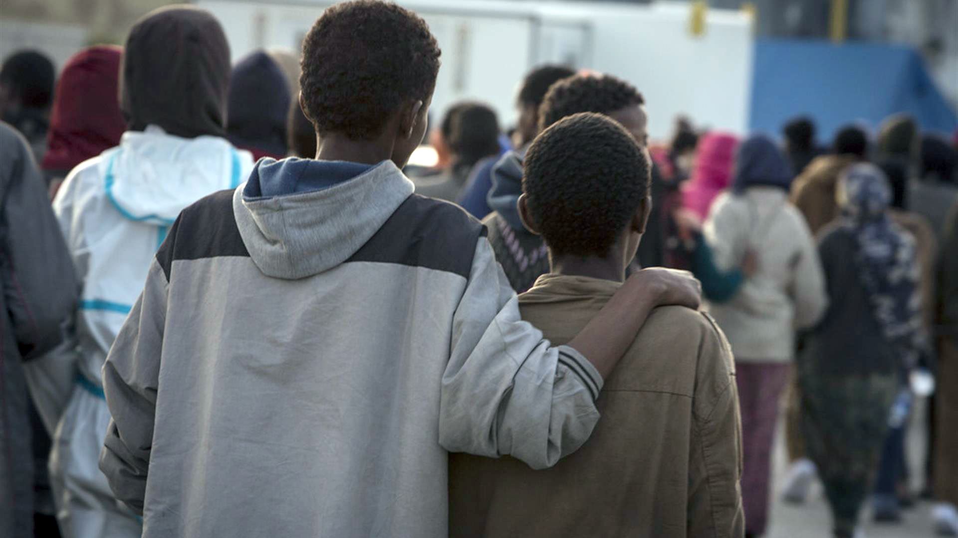 ITALIA MIGRANTI. Maggiorenni per decreto. Fare cassa sui ragazzini è patriottico