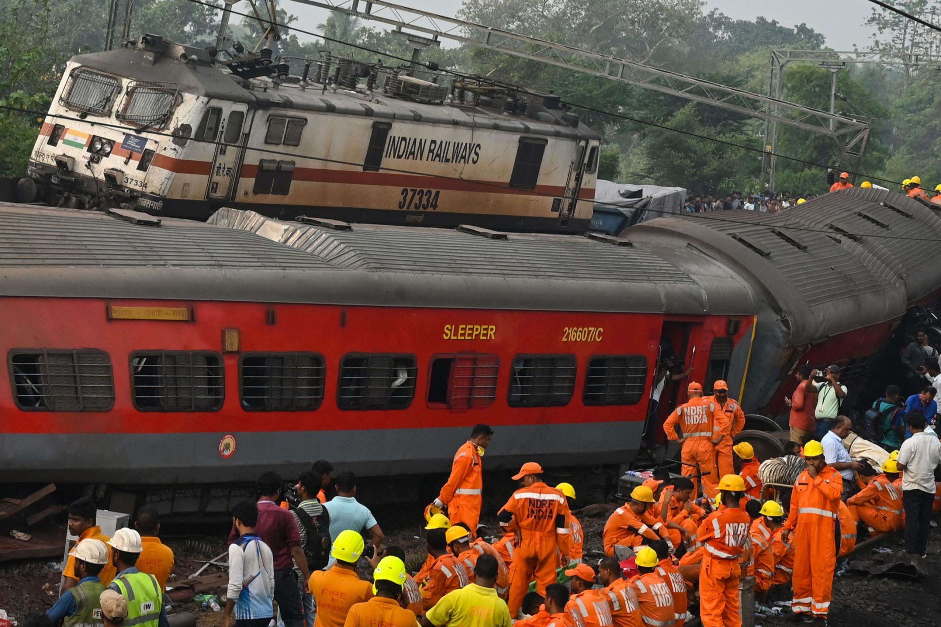 Scontro Fra Treni Nell'Orissa: Salito A 288 Morti Il Bilancio, 900 Feriti