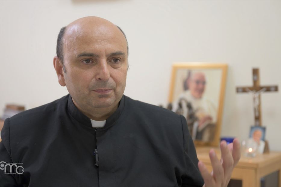 Padre Gabriel Romanelli, parroco di Gaza "in esilio" a Gerusalemme