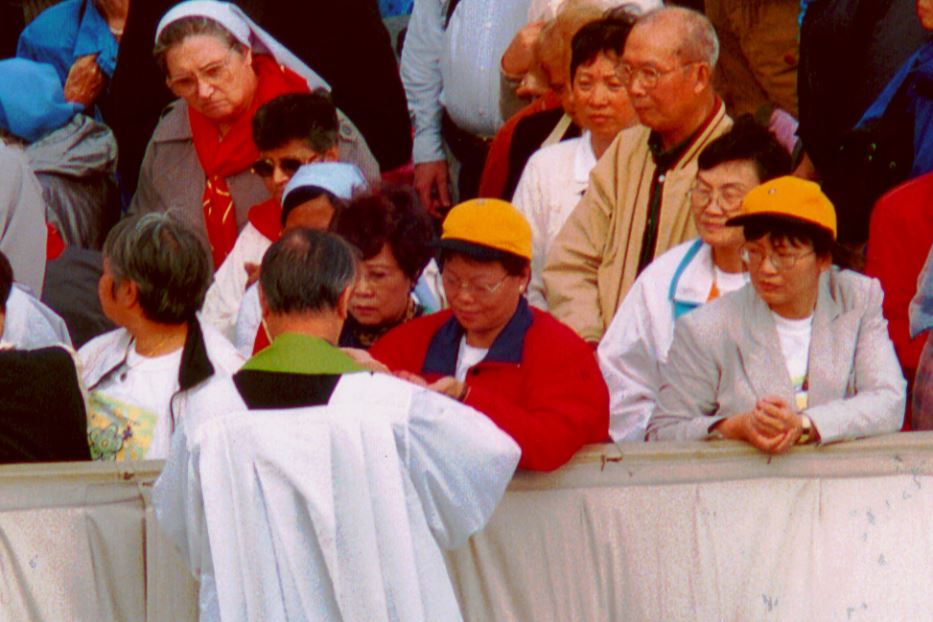 Pechino riconosce l'universalità della Chiesa. Ma non tutto va bene