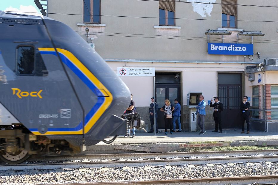 La stazione ferroviaria di Brandizzo (Torino)