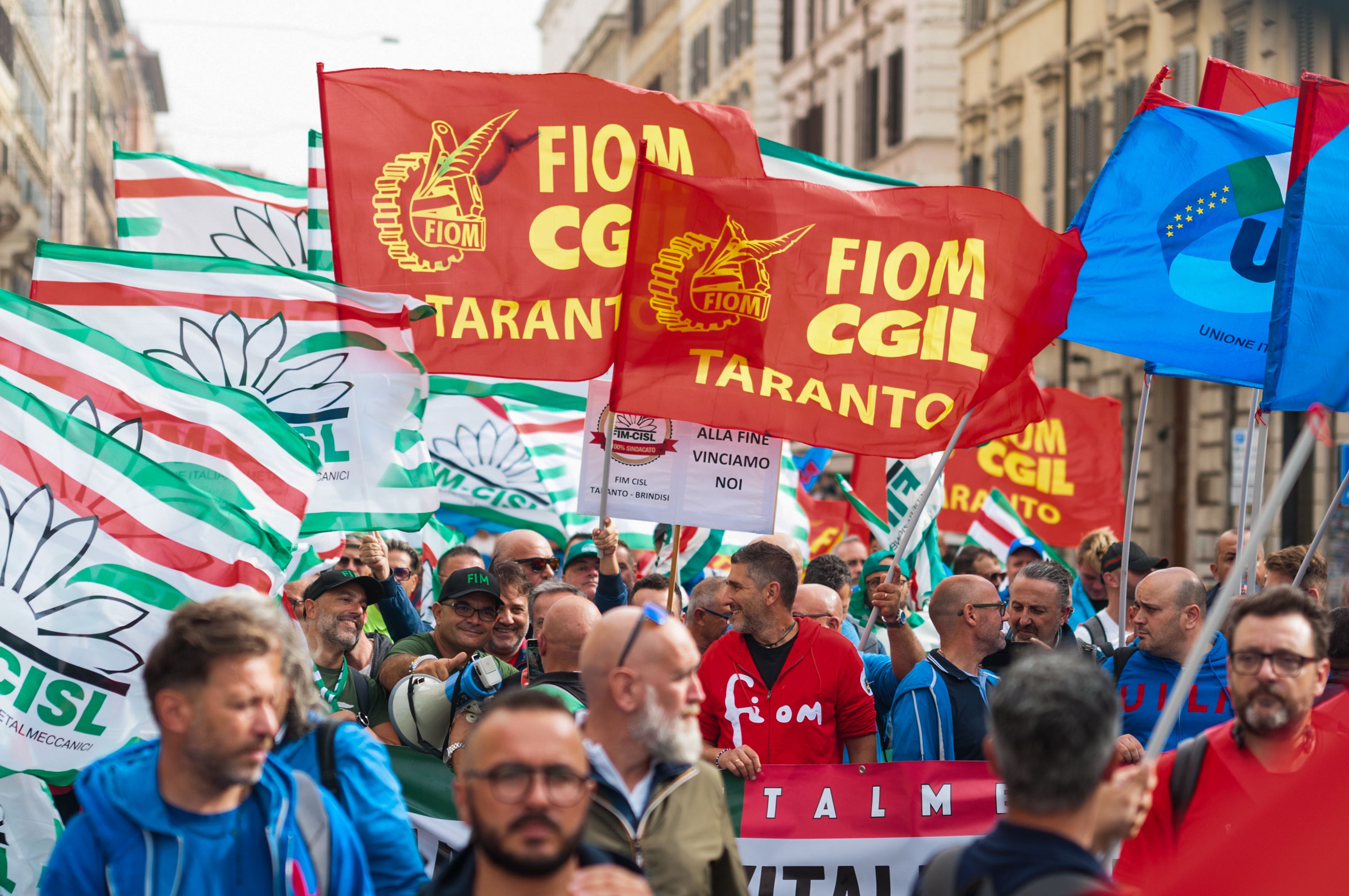 Sindacati in piazza lo scorso 20 ottobre a Roma