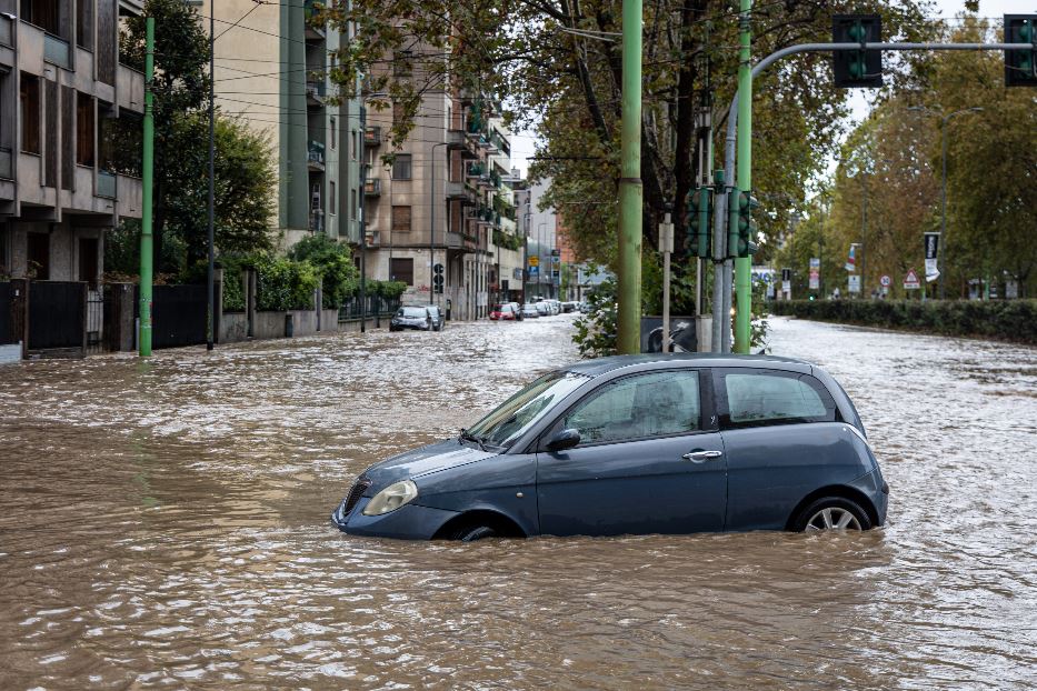 Milano, Esonda Il Seveso: Strade E Sottopassi Allagati