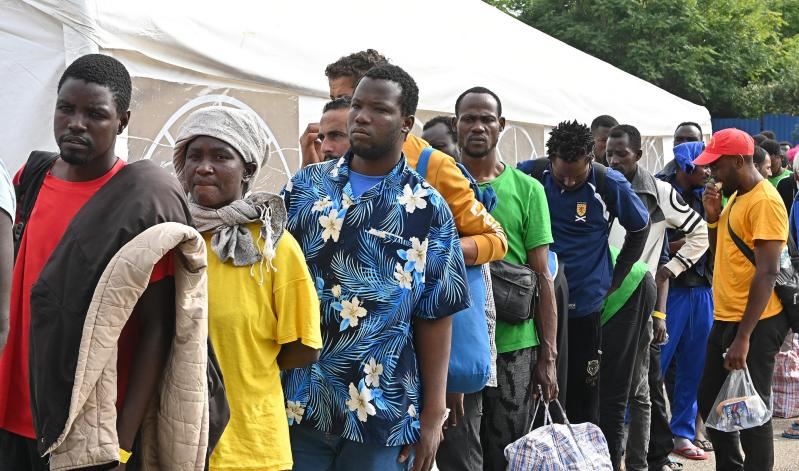 Migranti, è picco di irregolari: «Dopo Cutro vanno in strada»