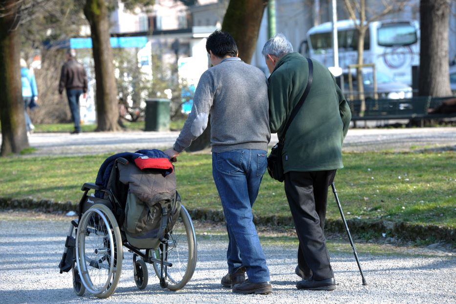 Sanatoria Badanti, Dopo 3 Anni Solo La Metà Ha Il Permesso