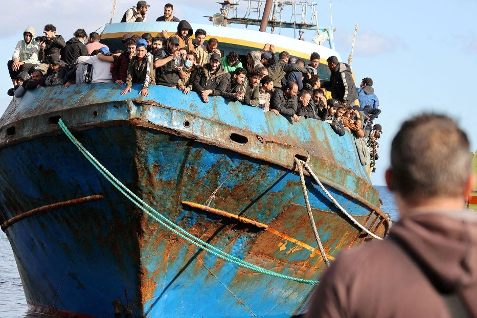 Migranti, Si Ribalta Peschereccio Nell'Egeo: Si Temono Centinaia Di Morti