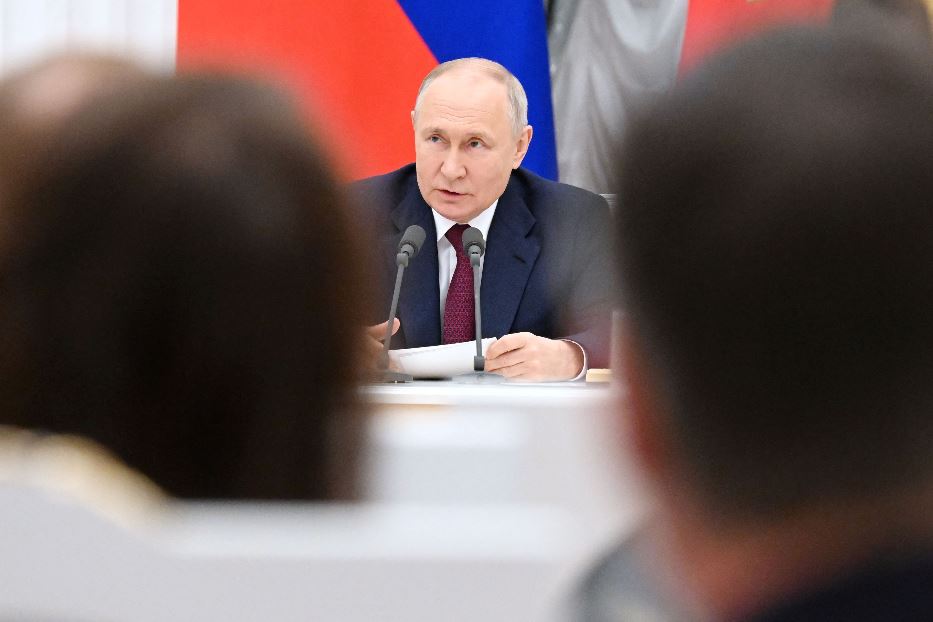 Putin ha visto Prigozhin al Cremlino. Kiev: «Russi accerchiati a Bakhmut»