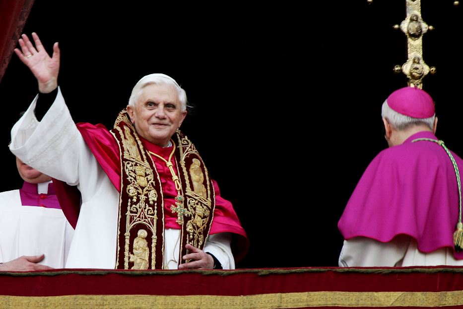 L'ultima cattedra del silenzio del Papa e teologo della parola