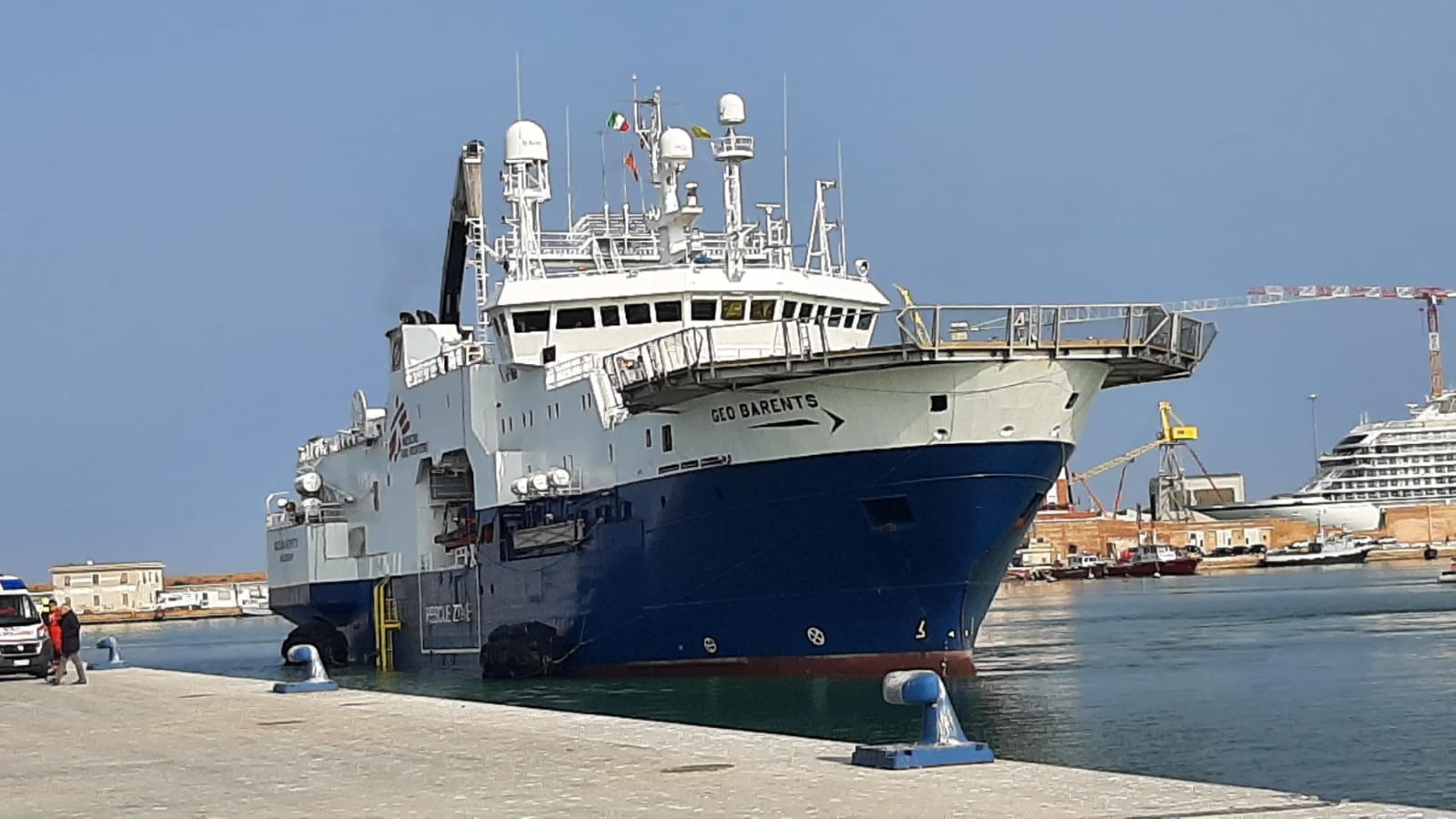 La nave Ong Geo Barents di Medici senza frontiere