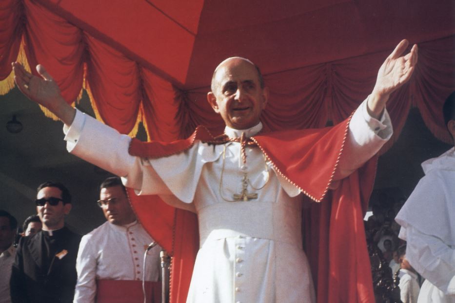 Paolo VI a Manila dà inizio al suo ultimo pellegrinaggio internazionale, il più lungo, che fra il 26 novembre e il 5 dicembre 1970 lo avrebbe visto recarsi nelle Filippine, nelle Isole Samoa, in Australia, Indonesia e Hong Kong