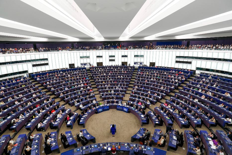 Ecco che cosa può succedere con un nuovo Parlamento Ue più euroscettico 