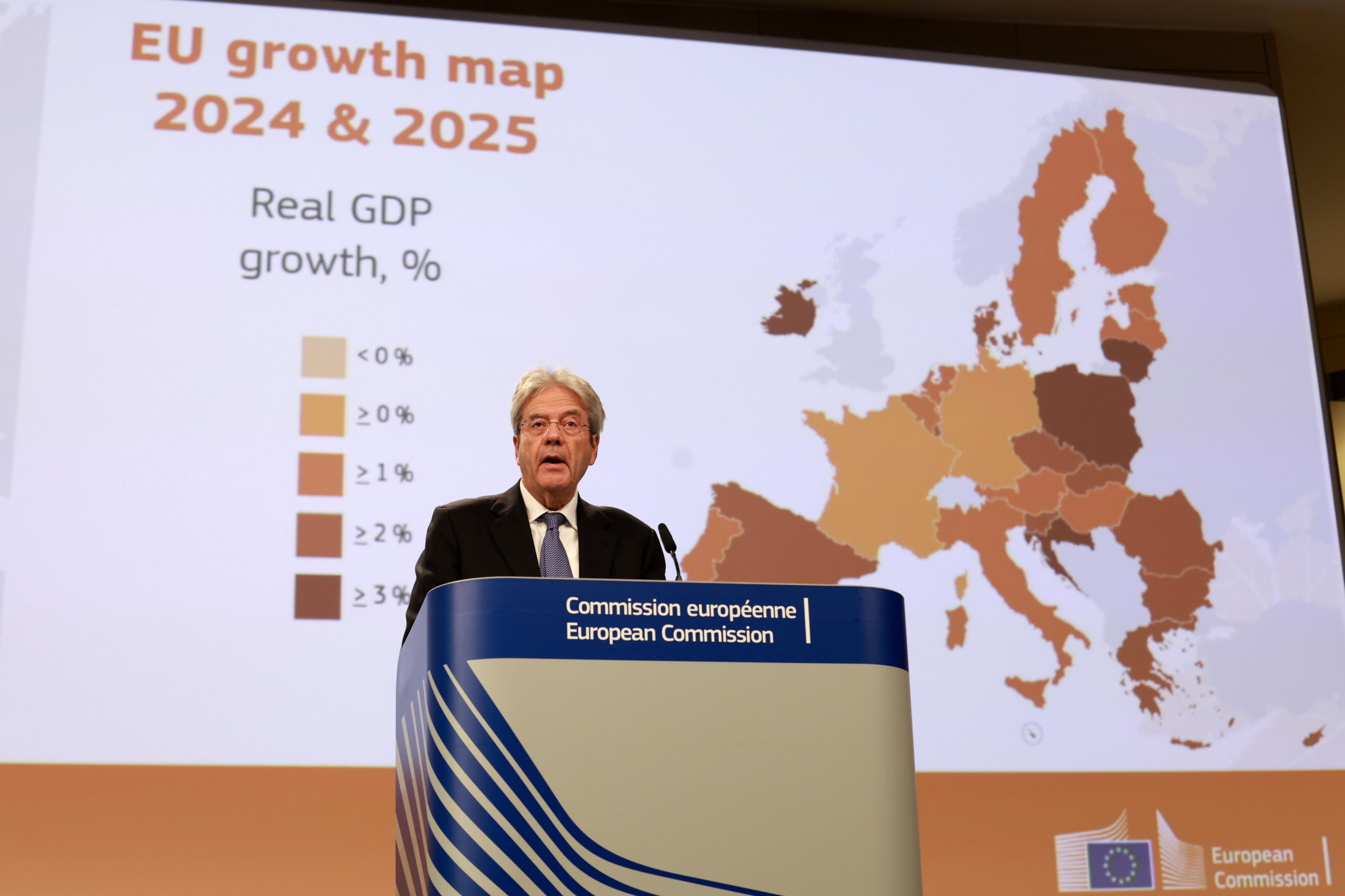 La UE promuove la manovra Meloni, problemi per Olanda e Germania