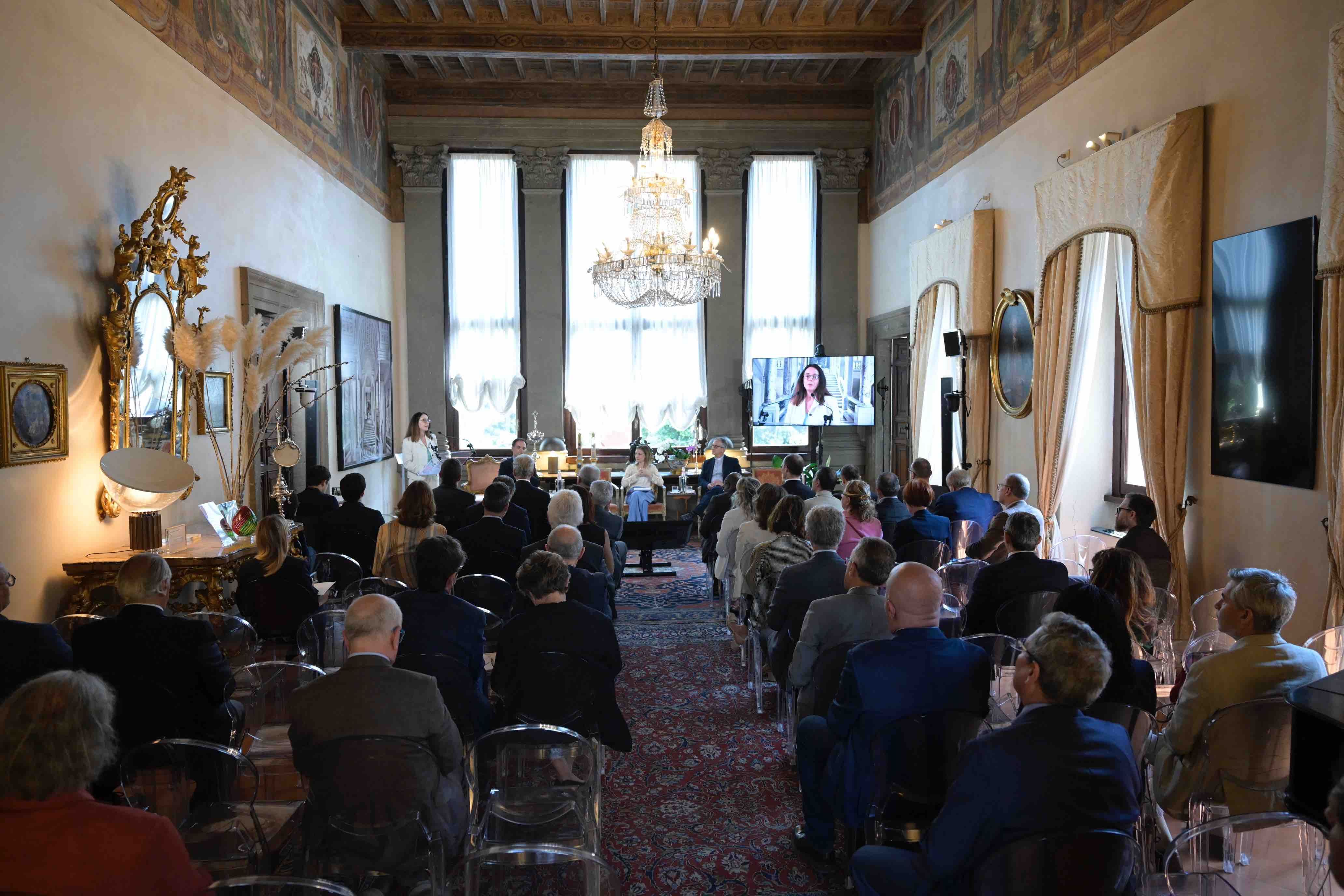 Un momento della presentazione del libro a Palazzo Borromeo