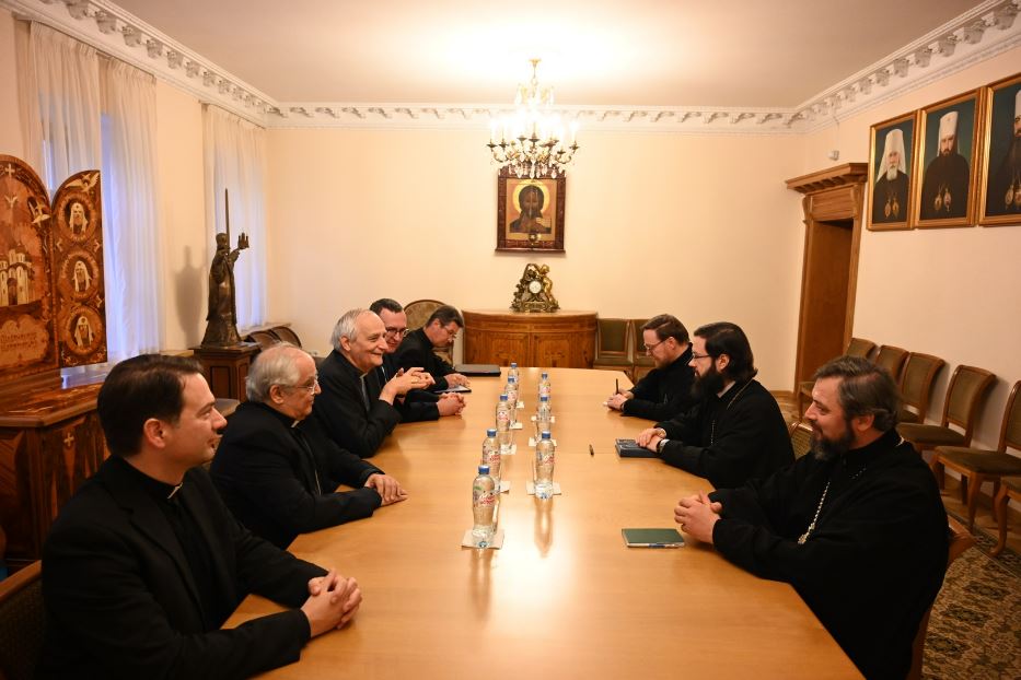 Il cardinale Matteo Maria Zuppi al Patriarcato di Mosca