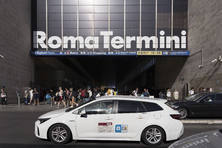 Nuove licenze per i taxi a Roma: costano 75mila euro l'una