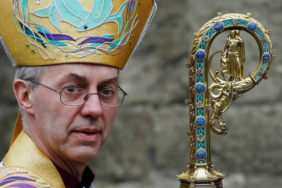 L'arcivescovo di Canterbury Welby lascia: «Coprì gli abusi»