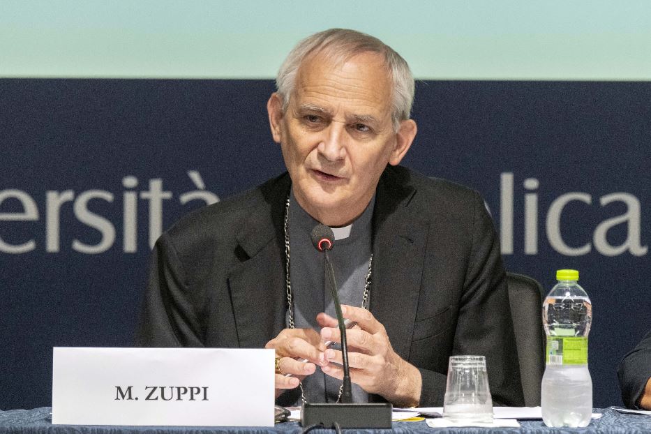 Il cardinale Matteo Maria Zuppi interviene al seminario "Generatori di speranza. In cammino con i giovani alla luce del Giubileo"