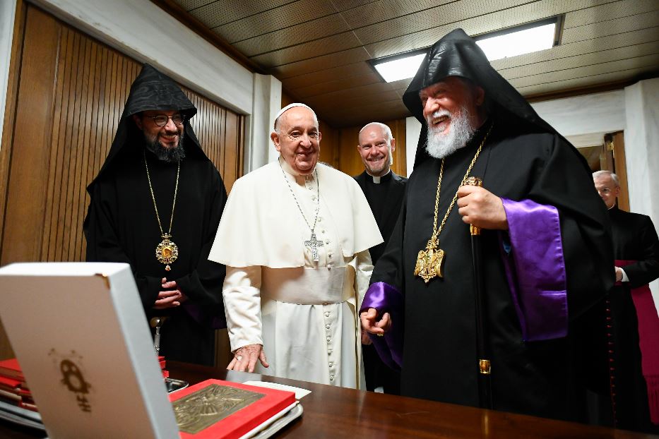 Il Papa assieme ad Aram I, catholicos della Chiesa Apostolica Armena, ricevuto in udienza mercoledì