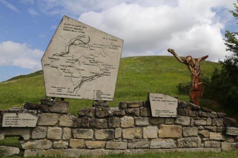 Il monumento in ricordo della strage di Marzabotto