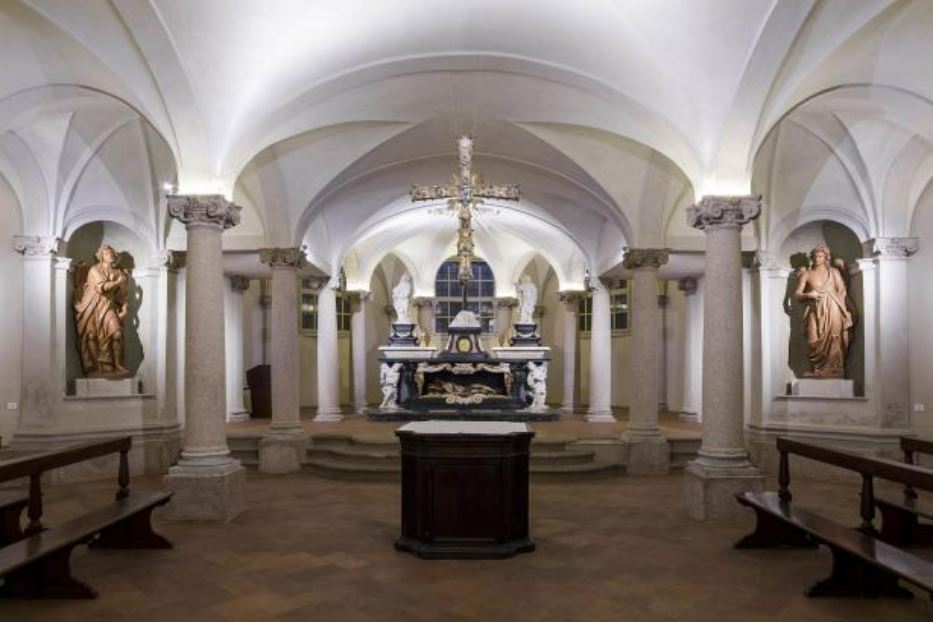 La cripta della Galleria San Fedele la chiesa milanese affidata alla Compagnia di Gesù
