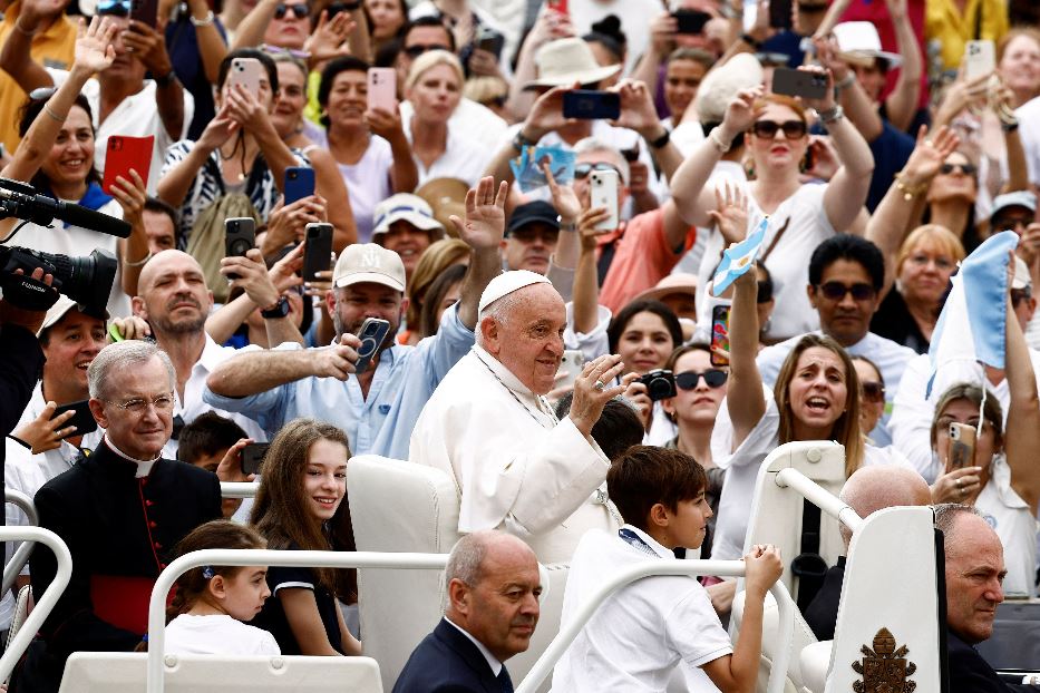 Il Papa: tutti chiamati ad accogliere e integrare i rifugiati