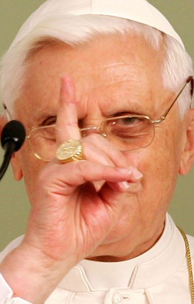 Il Ratzinger che non ti aspetti nel racconto degli ex allievi e di Bertone