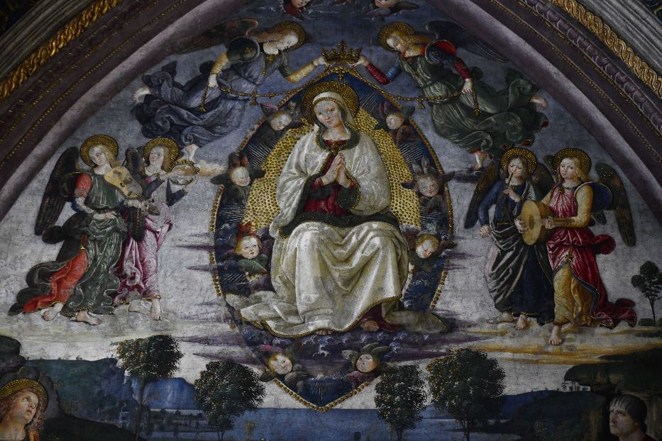 Palazzo Apostolico, particolare dii Maria tra gli angeli