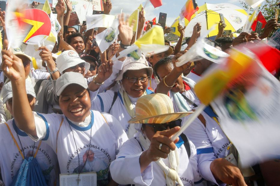 L'accoglienza al Papa a Timor Est