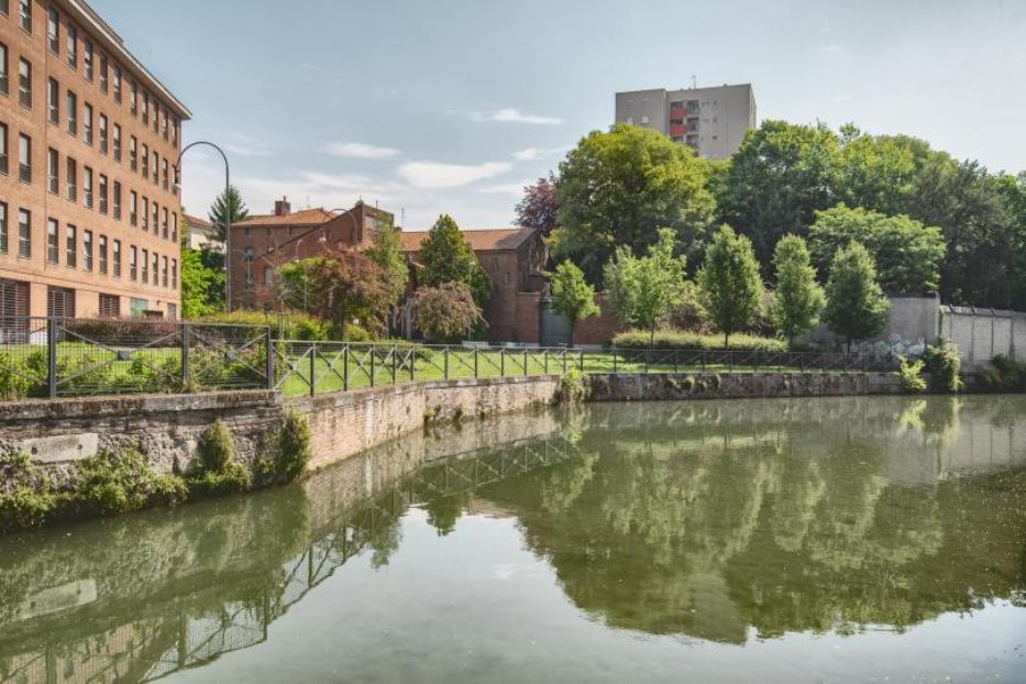 A Milano, la città che corre, il monastero delle clarisse. Dove tutti rallentano