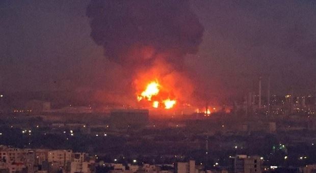 Le fiamme in un sito militare alle porte di Teheran