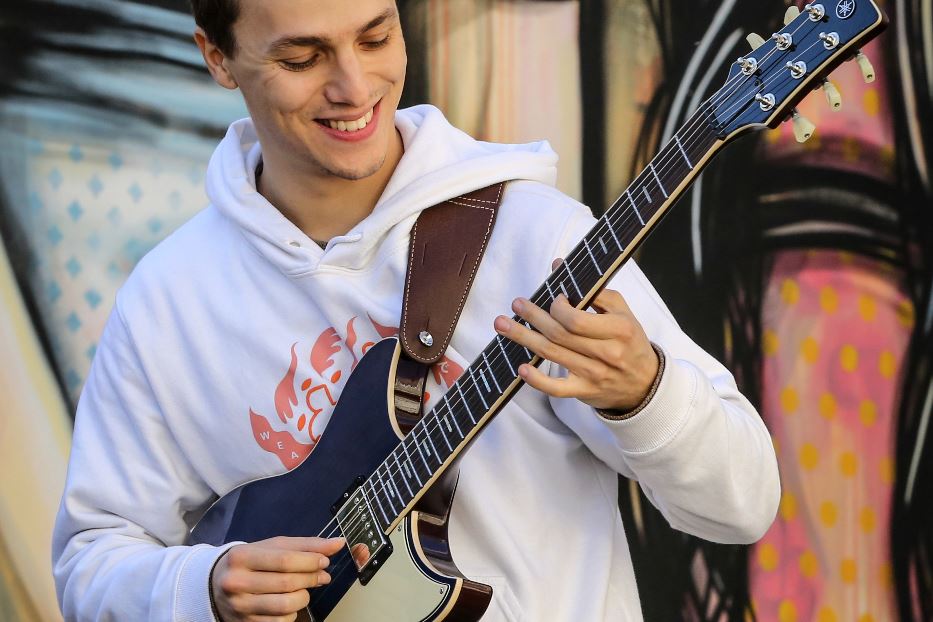La stella della chitarra Matteo Mancuso: «I miei suoni dell'anima»