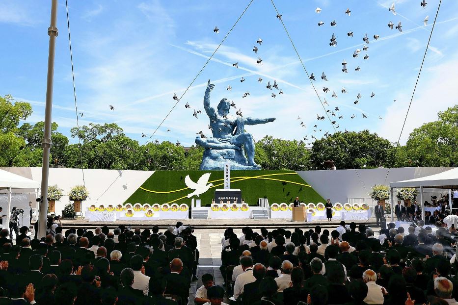 Un momento della celebrazione per la pace a Nagasaki