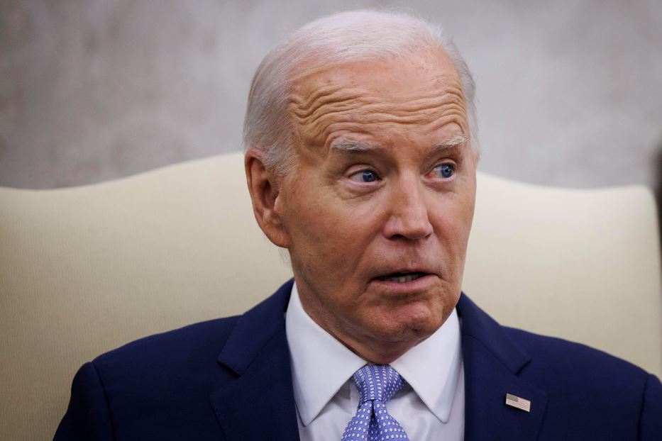 Biden: 'Io non mollo'