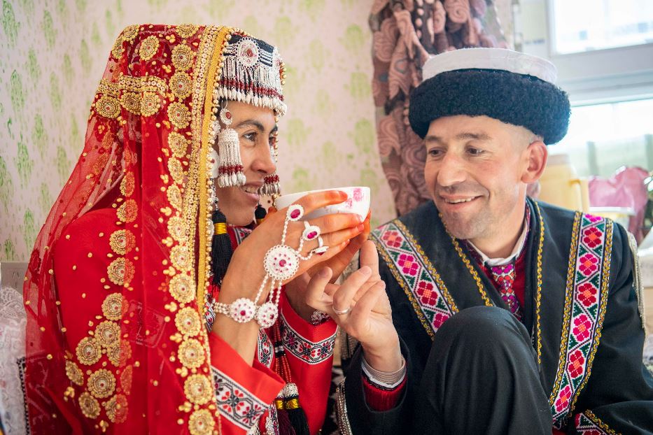 Un matrimonio tradizionale nello Xinjiang