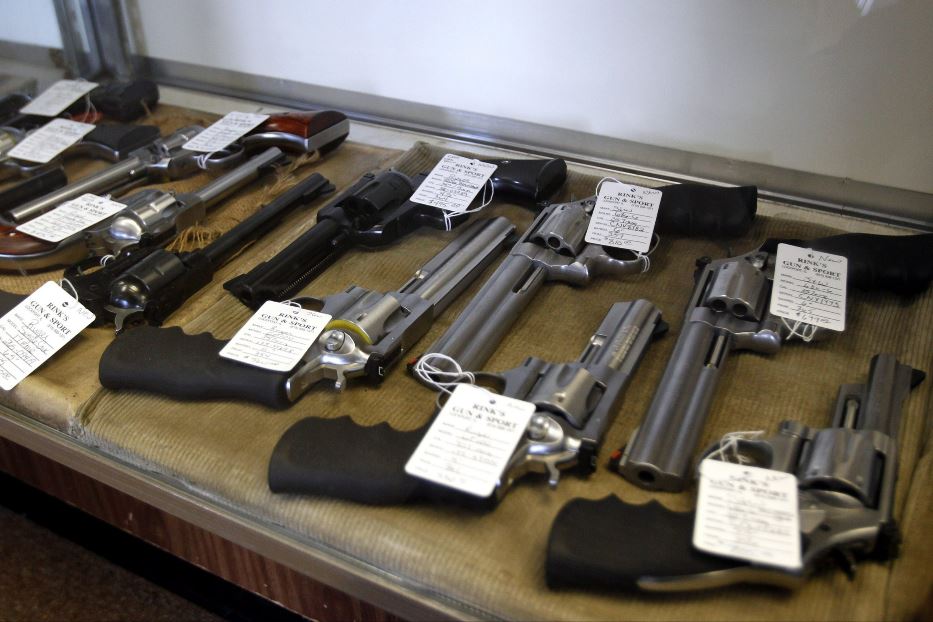 Pistole in vendita a Lockport, in Illinois