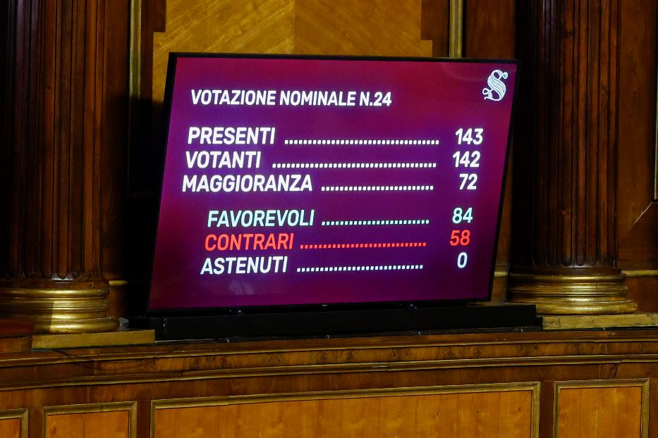 La votazione al Senato della legge sull'utero in affitto come reato universale