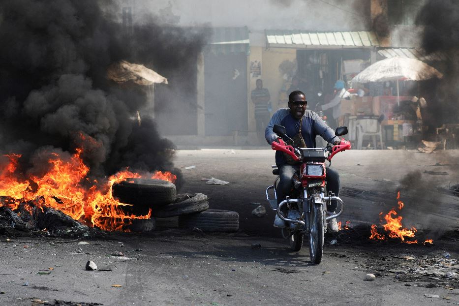 Port-au-Prince resta ostaggio della violenza delle gang