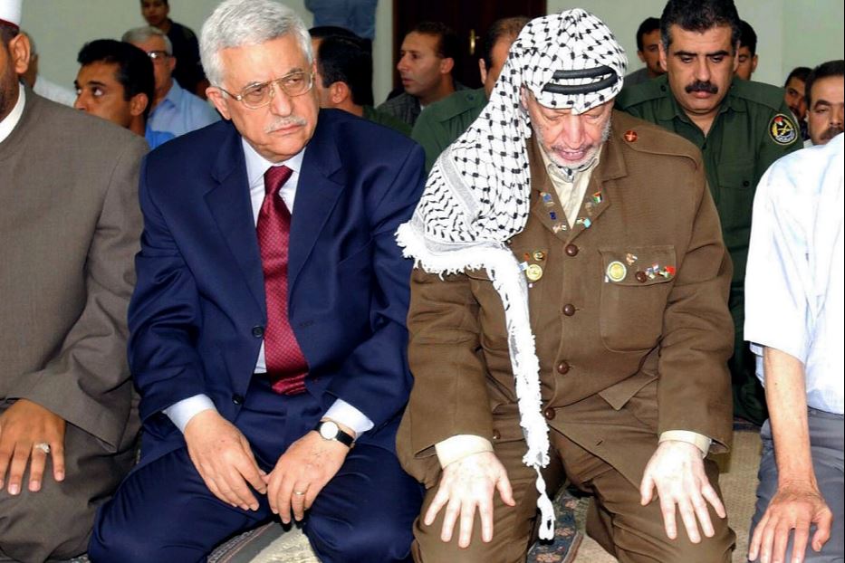 Abu Mazen e Yasser Arafat a Ramallah nel 2003