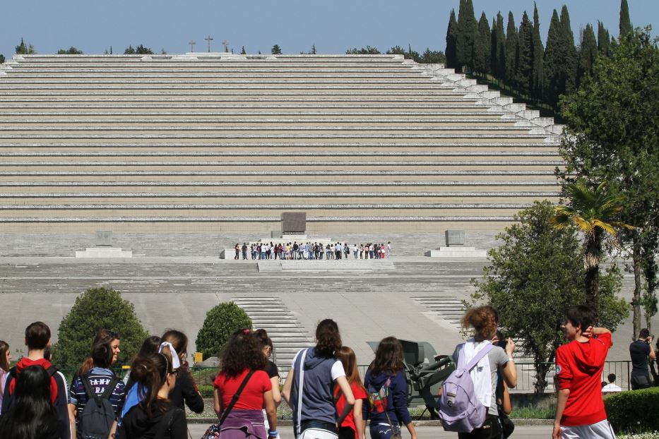 Scolaresche in visita al Sacrario di Redipuglia