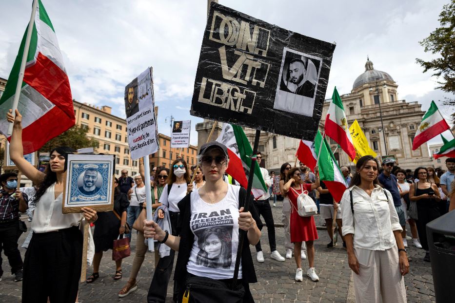 Manifestazione a Roma nel settembre 2023 per Mahsa Amini