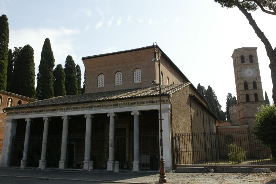 La basilica di San Lorenzo fuori le Mura a Roma