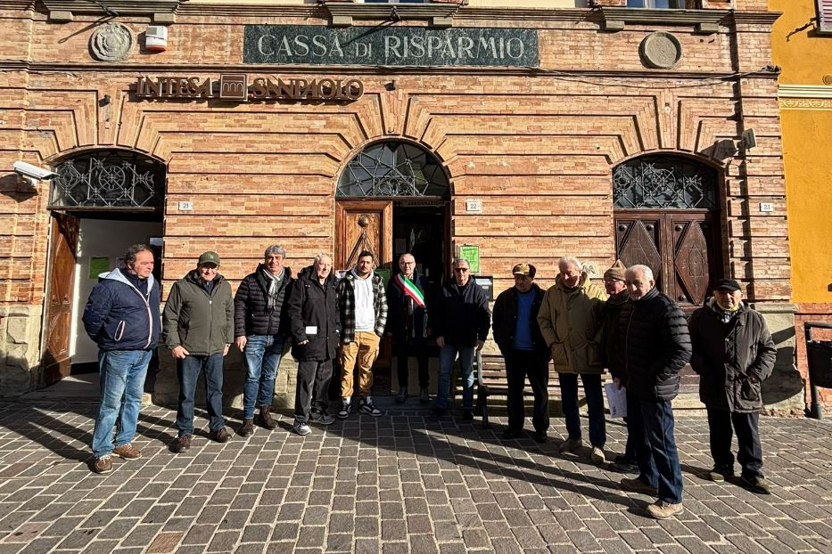 Sant’Agata Feltria senza più banca e il sindaco guida la protesta