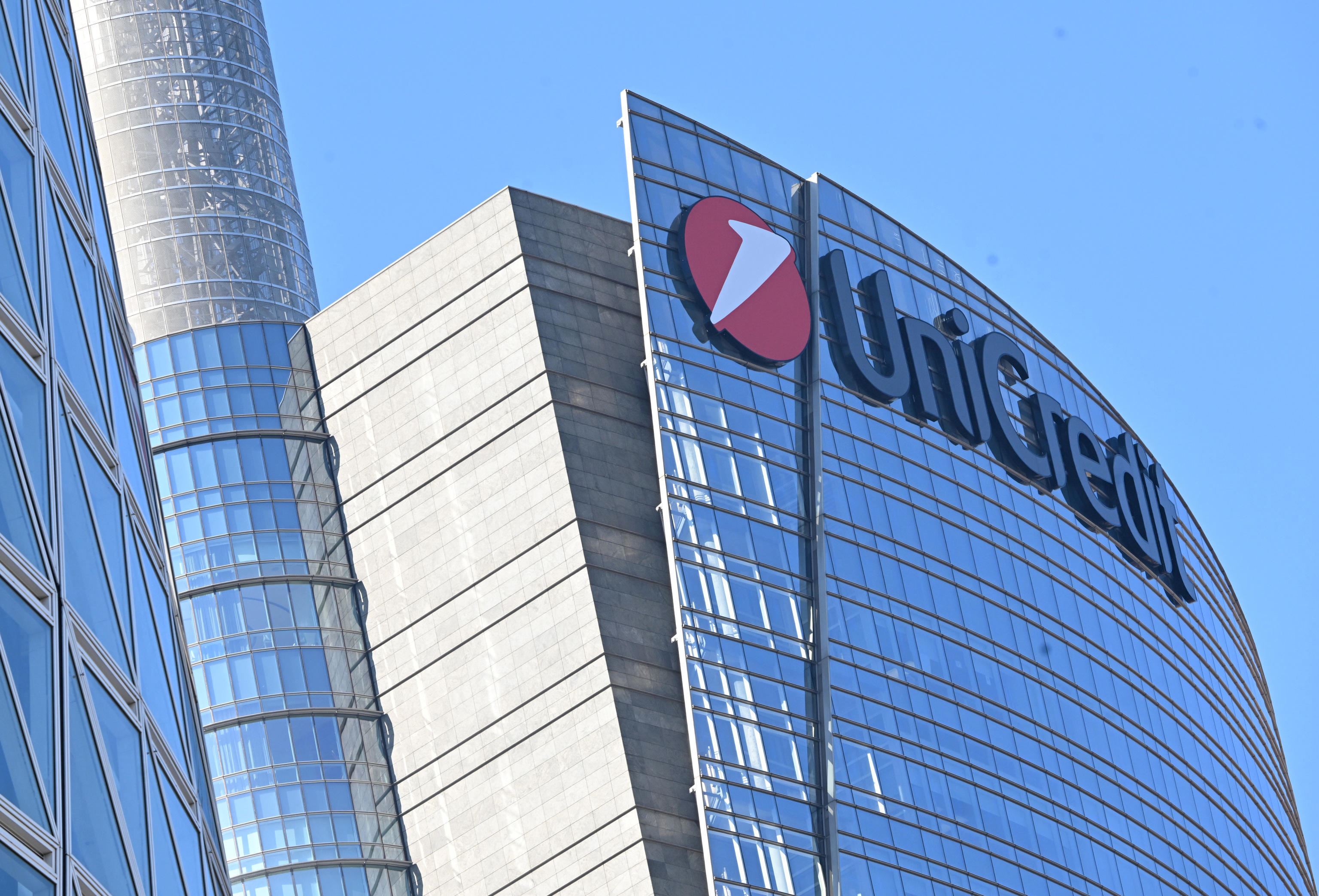 La torre di UniCredit, in piazza Gae Aulenti, a Milano