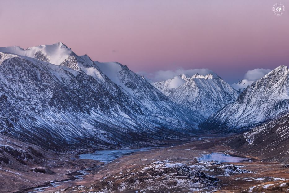 Le vette imbiancate dei monti Altai - © Stefano Tiozzo